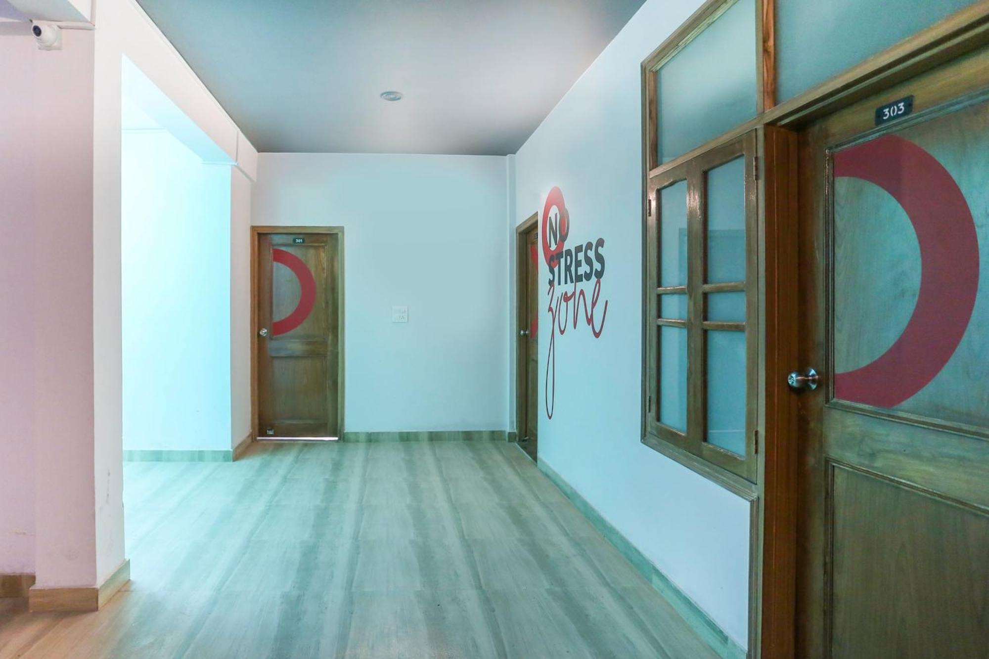 Hotel O Venkata Sai Sadan Mathrusree Nagar Kondapur  Екстериор снимка