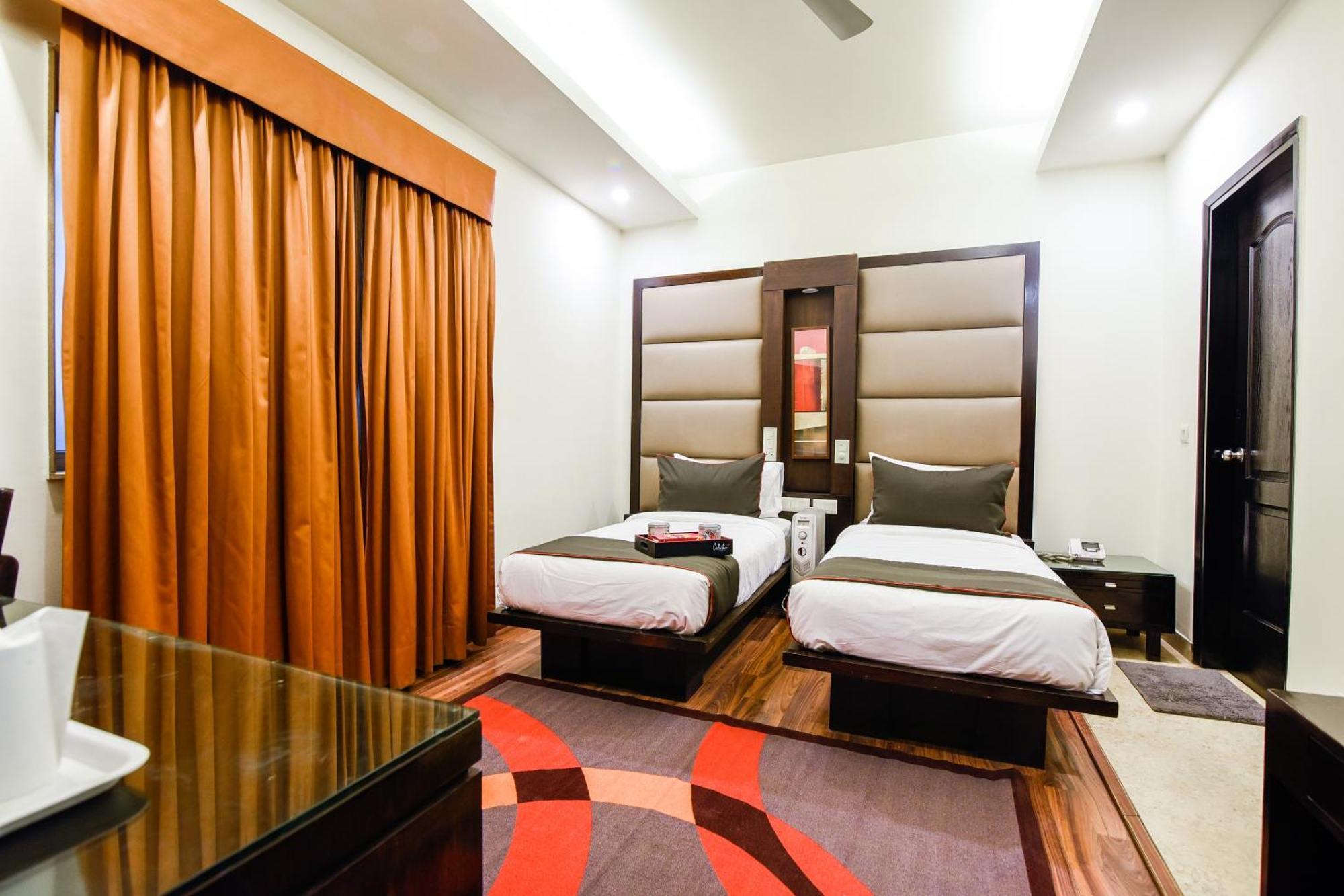 Hotel O Venkata Sai Sadan Mathrusree Nagar Kondapur  Екстериор снимка