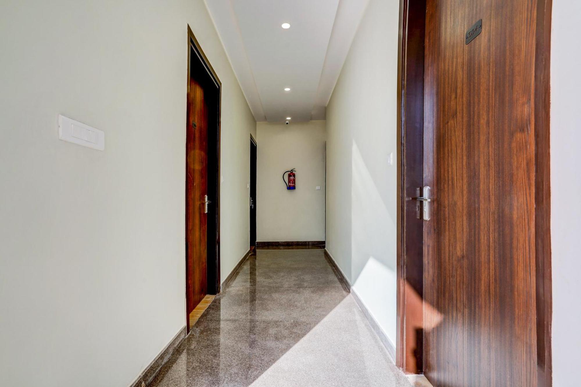 Hotel O Venkata Sai Sadan Mathrusree Nagar Kondapur  Екстериор снимка